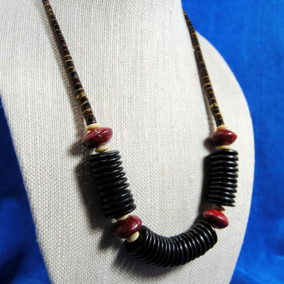 Wooden Bead Necklace Bold Statement African Design - Picture 2 of 5